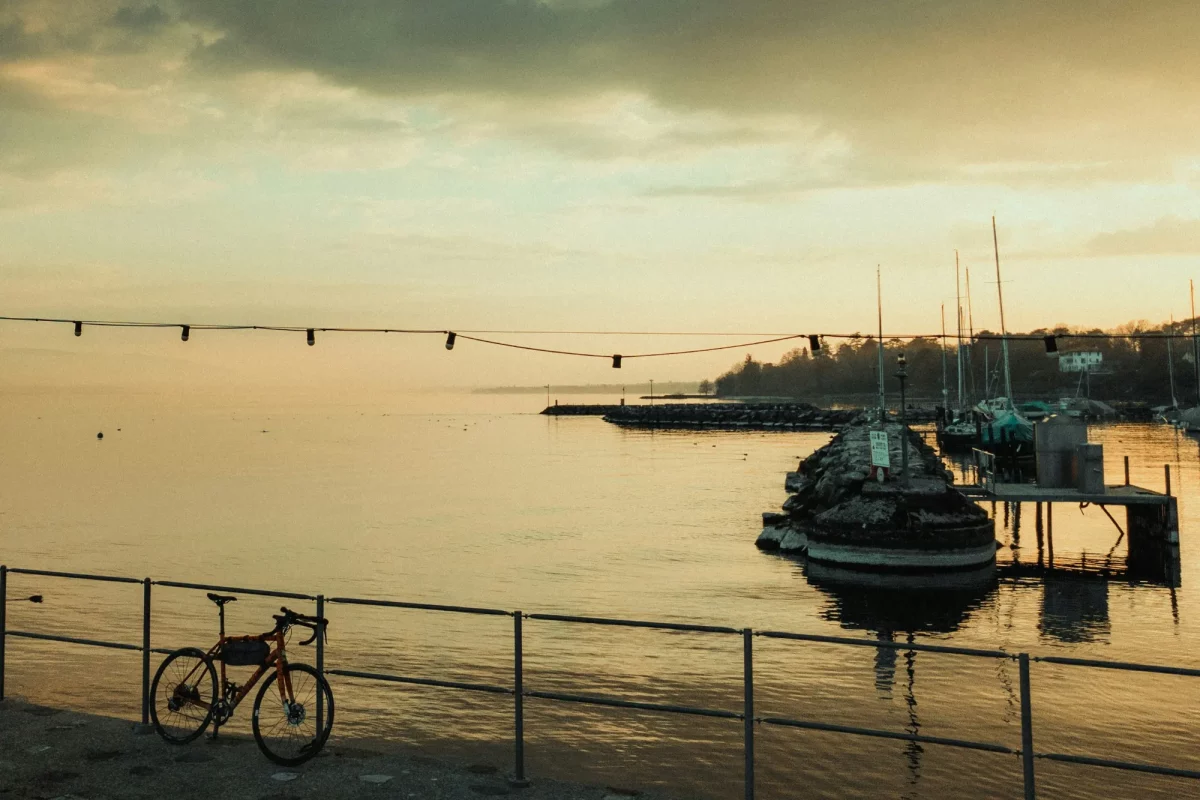 En vélo, de Château en Château au bord du Léman